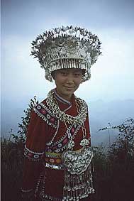 Donna di etnia Miao - Foto Natalino Gasparini